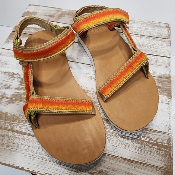 Women's sz 9 Teva Universal Ombre fire flame orange yellow activewear sandals - Picture 4 of 9
